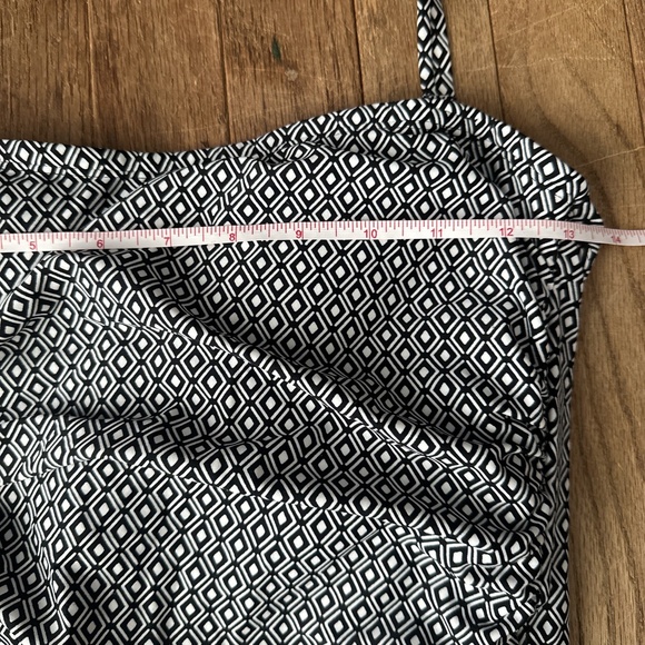 DKNY One Piece Swimsuit Maillot Halter Black White Geometric Large - Picture 3 of 7